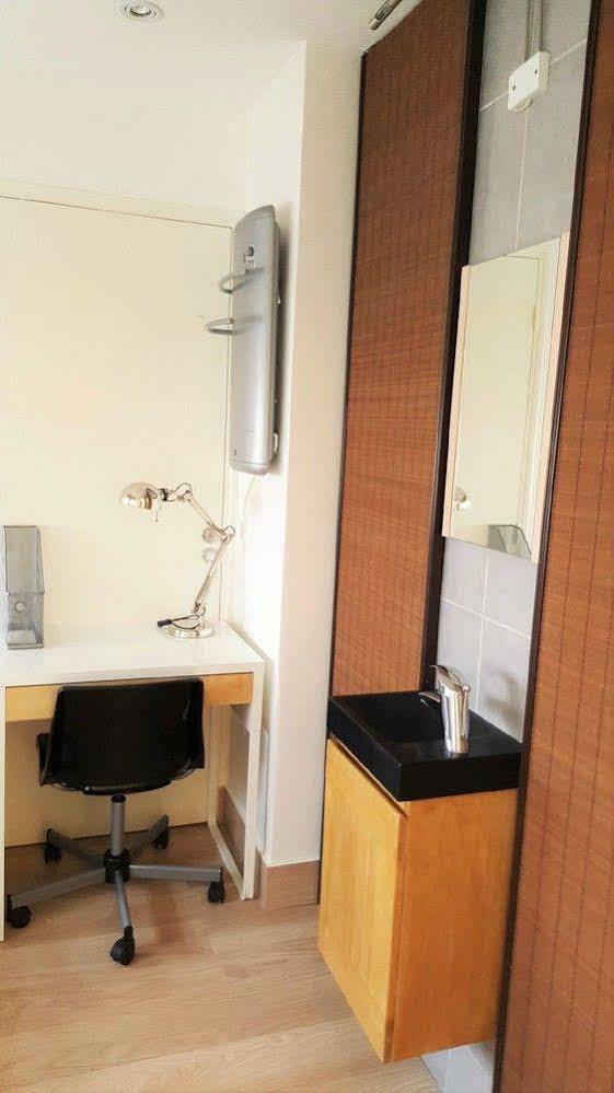 Residence Hotel Le Relais Amelie Clamart Bagian luar foto