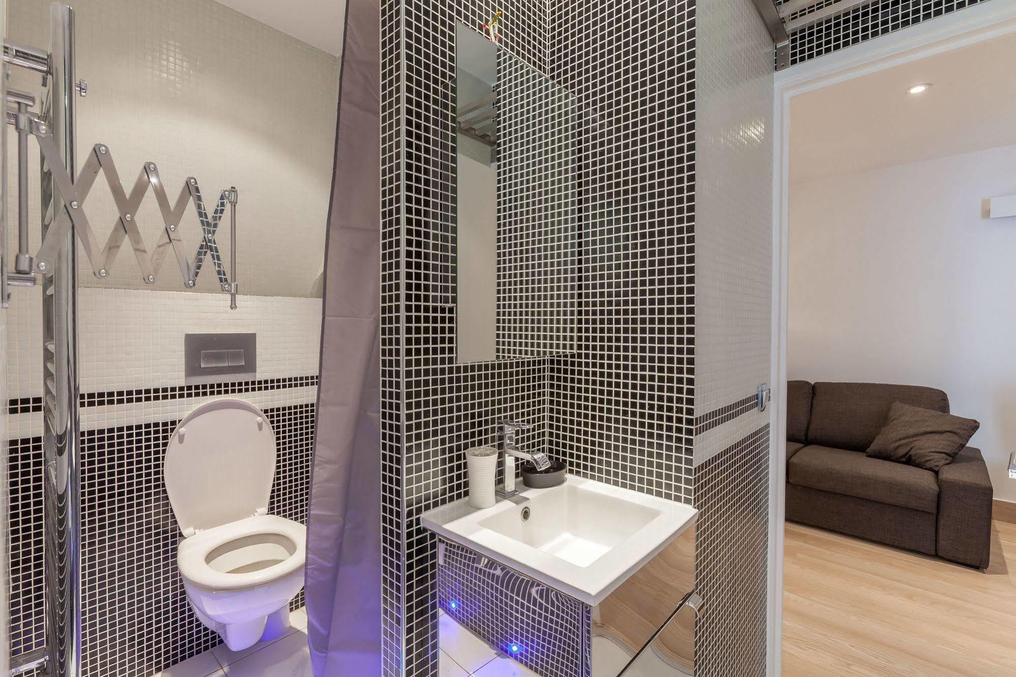 Residence Hotel Le Relais Amelie Clamart Bagian luar foto