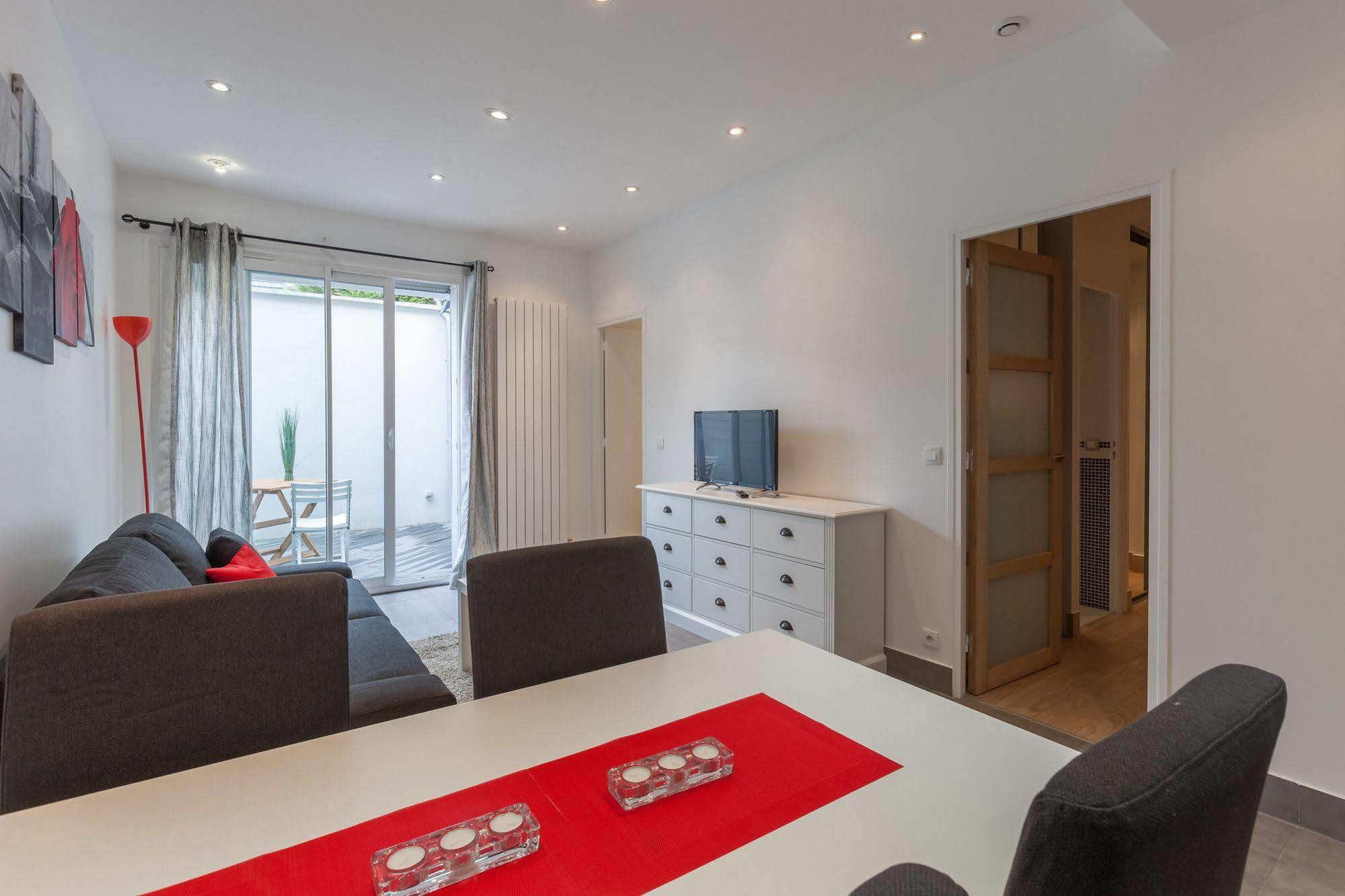 Residence Hotel Le Relais Amelie Clamart Bagian luar foto